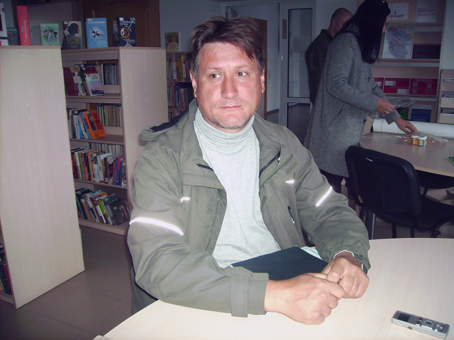 Сергій Теліженко захоплений давньою історією Луганщини. Фото автора
